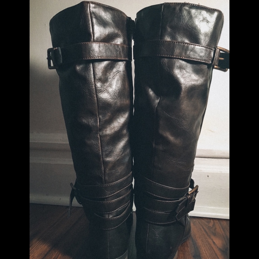 DSW FAUX LEATHER BOOTS